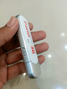 Airtel Wi-Fi Dongle Cum Card Reader