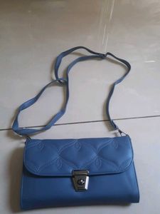 Chic Blue sling bag