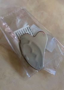 H&amp;M Heart-Shaped Gua Sha Stone