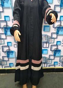 Elegant Black Abaya Burqa with Accents Design Pic