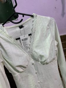 SLYCK v-neck white top