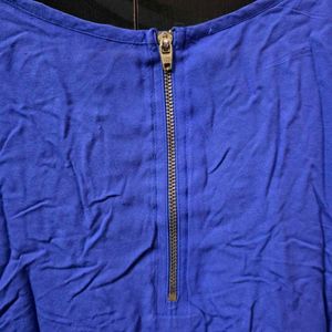 Vibrant Blue "Spread Vibes" Graphic Tee