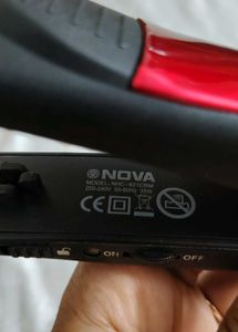 Nova Hair Straightener