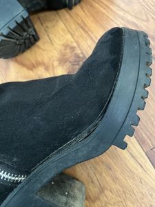 Boots 37