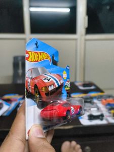 Hot Wheels Ferrari 365 GTB4 Competitione