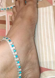 Stunning Anklets with Blue &amp; White Stones