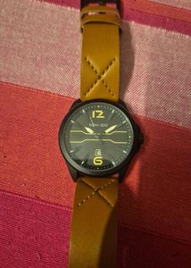 Stylish Leather Strap Watch
