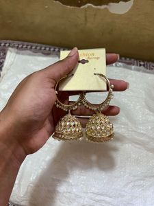 Elegant Gold Jhumka Earrings
