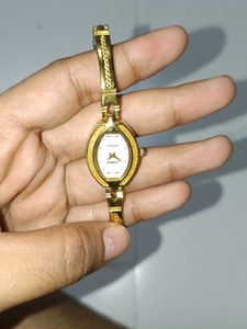 Elegant Gold Tone Women's Watch