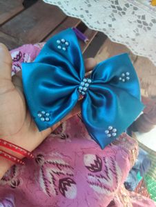 Beautiful Blue Bow Hair Clip
