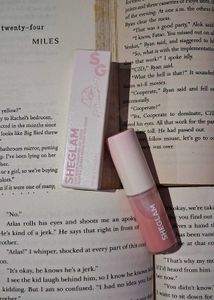 Sheglam hot plumping Lip Gloss (6.8g)