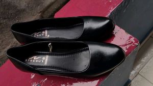 Stregus Classic Black Pumps - Size 39
