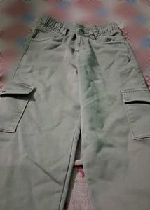 Women Stylish High-Waisted Cargo Pants