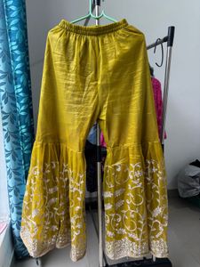 Beautiful Mustard Yellow Kurta Set