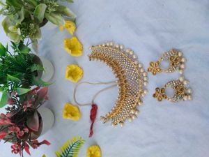 Exquisite Kundan &amp; Pearl Choker Set