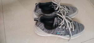 Shoes size 6