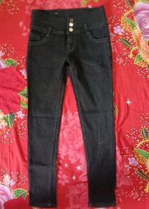 One time used black jeans like new.