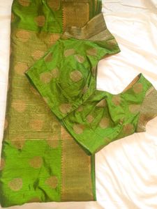 Vibrant Green Silk Saree+blouse