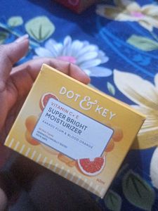 DOT &amp; KEY Vitamin C+E Super Bright