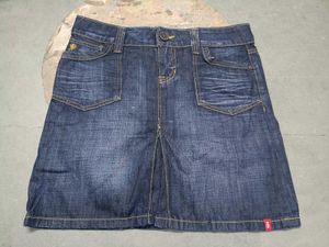 Stylish Blue Denim Mini Skirt