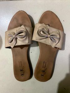 3pair of footwear