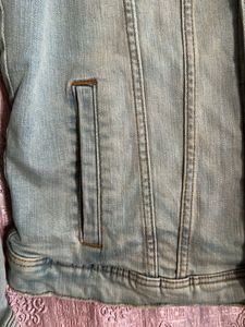 hollister deniam jackets