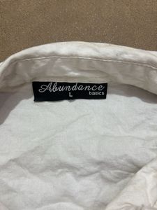 white t-shirt top abundance