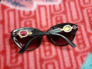 Sparkling Gem Embellished Sunglasses