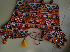 4-9  Beautiful Embroidered Gujarati Chaniya Choli