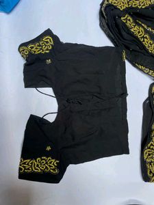 Elegant Black &amp; Gold saree designer