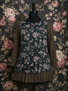 Floral Print Dress with Pleated Hem