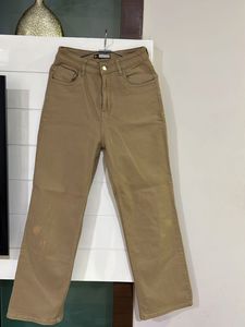 Stylish Brown Wide-Legged Jeans