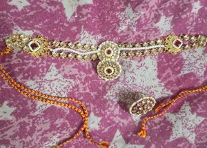 Elegant Kundan & Pearl Jewellery Set
