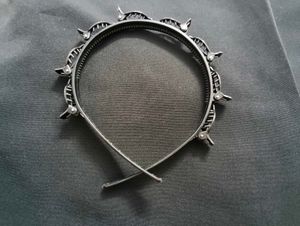 Stylish Black Headband with Claws