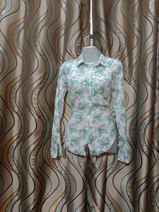 Thrifted Korean Multicolour Shirt