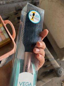 Vega Hair Brush - Gentle &amp; Effective