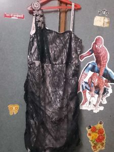 Elegant Black Lace One-Shoulder Dress