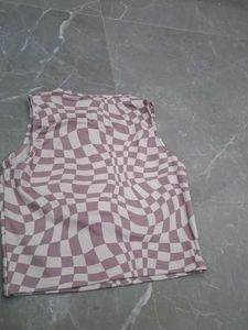 Wavy Checkered Crop Top