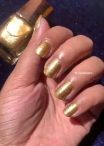 Myglamm manish Malhotra Nail Lacquer Blonde muse 5