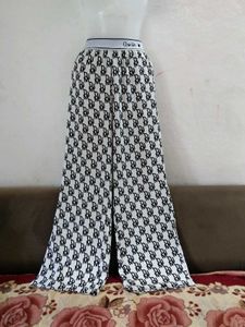 leng 41 Stylish Wide Leg Printed Pants