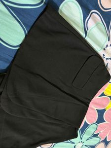 Black Skort