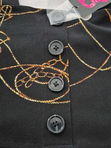 Stylish Black &amp; Gold Chain Print Top