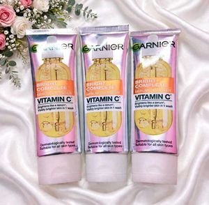 💖 GARNIER Bright Complete Vitamin C Serum Cleanse