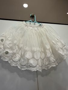 kids White Embroidered Skirt
