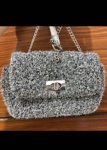 Textured Chain Shoulder Bag