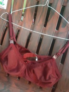 Feeding Women BRA 32c