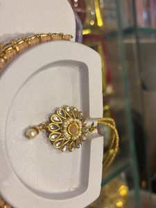 Stunning Kundan Necklace &amp; Earring Set
