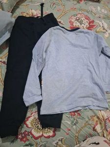 Comfortable Black Jogger Pants tshart