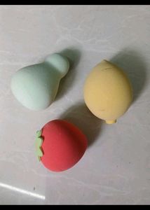 3 beauty blenders
