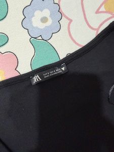 (S) Zara Black Crop Top